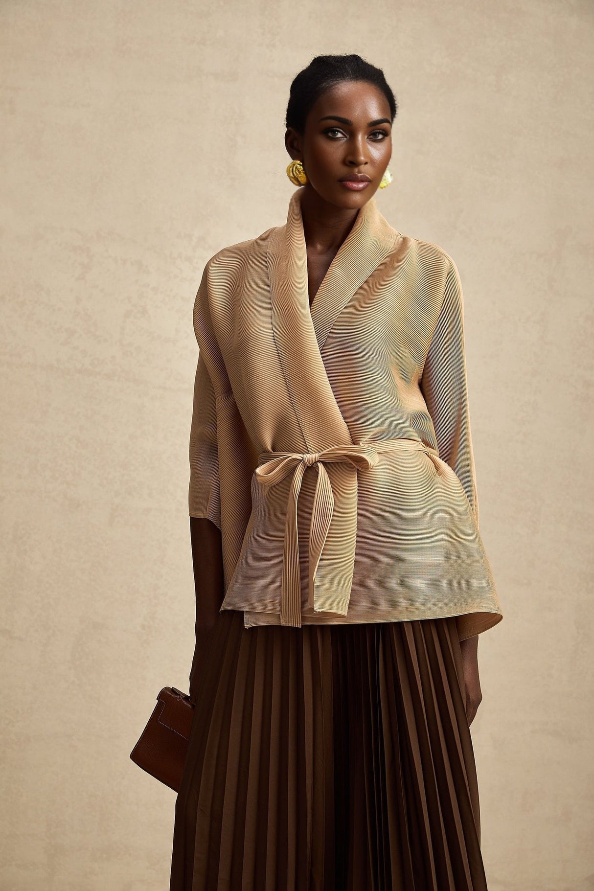 Adèle capedesign pleated top  skirt matching set