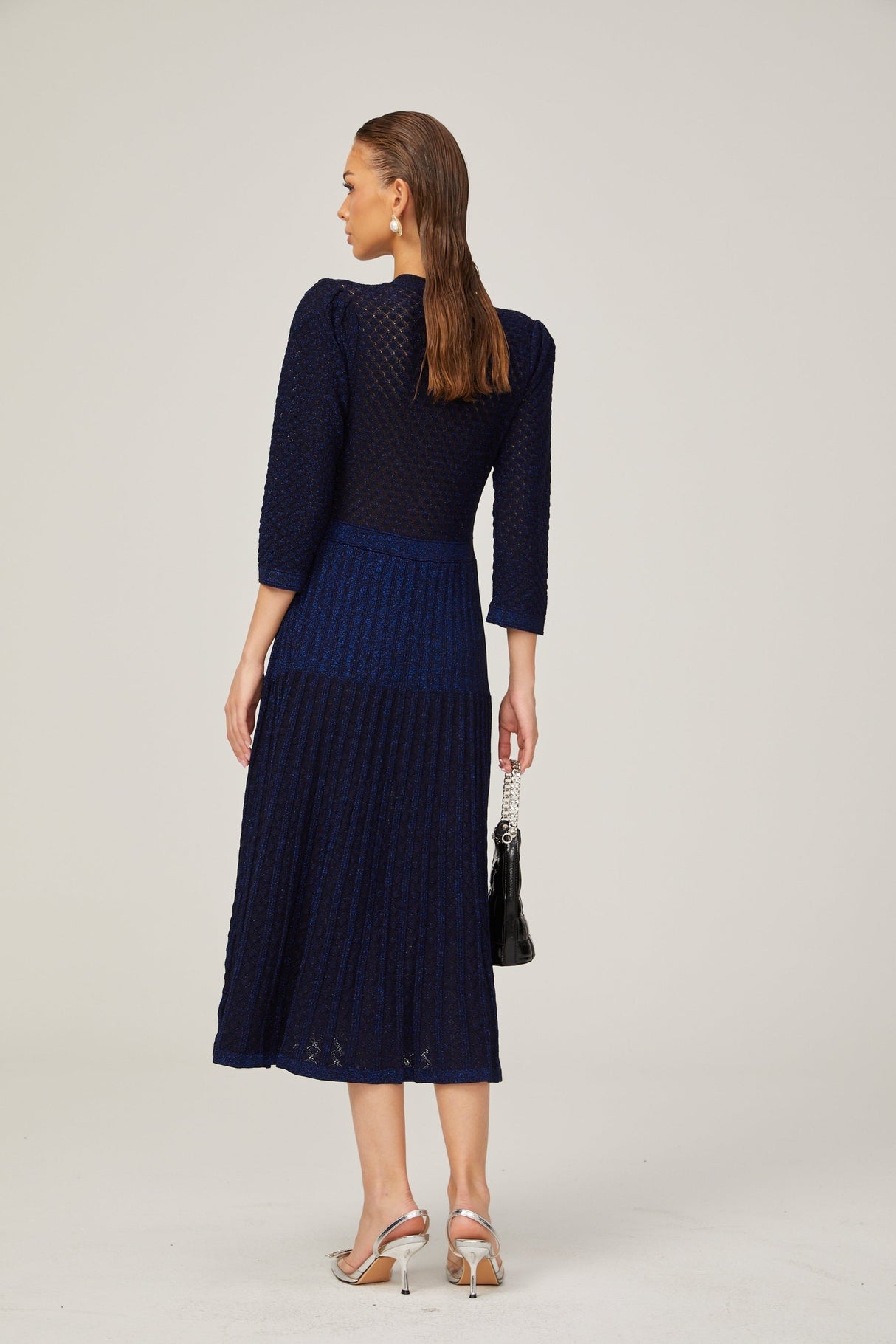 Élodie knitted longsleeve midi dress in Blue