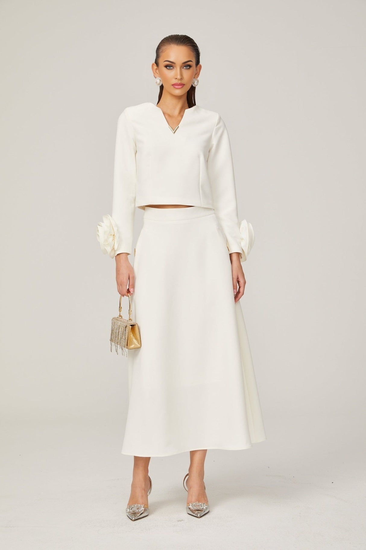 Hilaire white 3dpetal top  skirt matching set